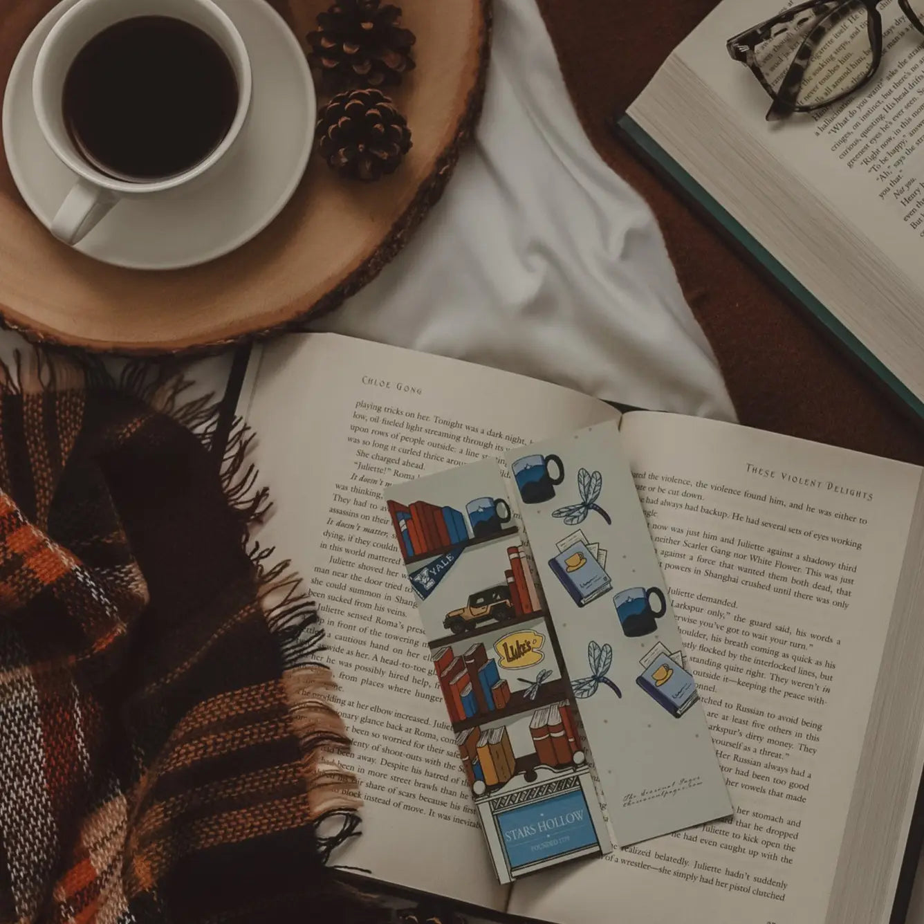 Gilmore Girl Bookshelf Bookmark